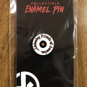 NEW Hunt A Killer Collectible Enamel Pin Listening Friends